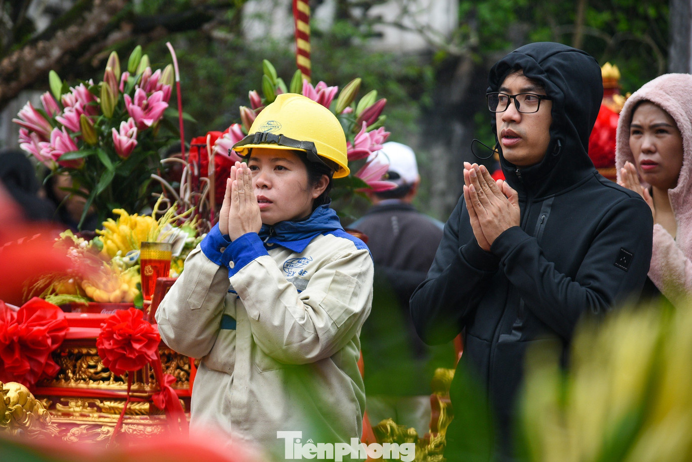 Ông Trần Minh Chiến - thủ từ đền Trần - cho Tiền Phong biết công tác chuẩn bị cho đêm khai ấn cơ bản hoàn tất, sẵn sàng phương án đảm bảo an ninh, an toàn cho người dân tới hành lễ. Ông Trần Minh Chiến - thủ từ đền Trần - cho Tiền Phong biết công tác chuẩn bị cho đêm khai ấn cơ bản hoàn tất, sẵn sàng phương án đảm bảo an ninh, an toàn cho người dân tới hành lễ.