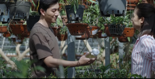 Mạnh say đắm Phương. Ảnh: CMH. Mạnh say đắm Phương. Ảnh: CMH.