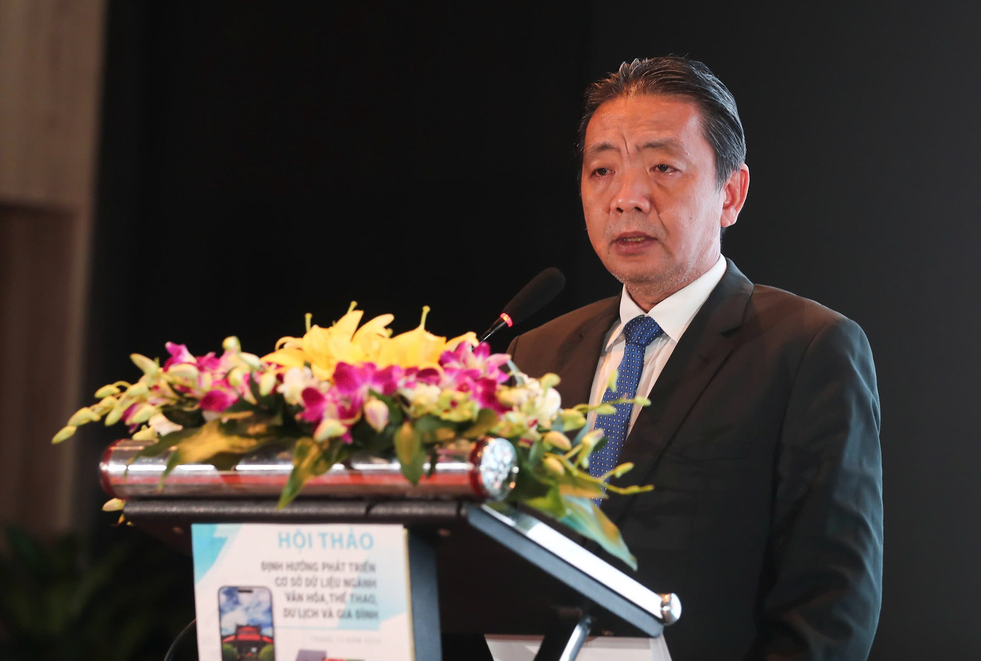 Thứ trưởng Hoàng Đạo Cương phát biểu khai mạc phiên chính hội thảo. Ảnh: Nam Nguyễn.