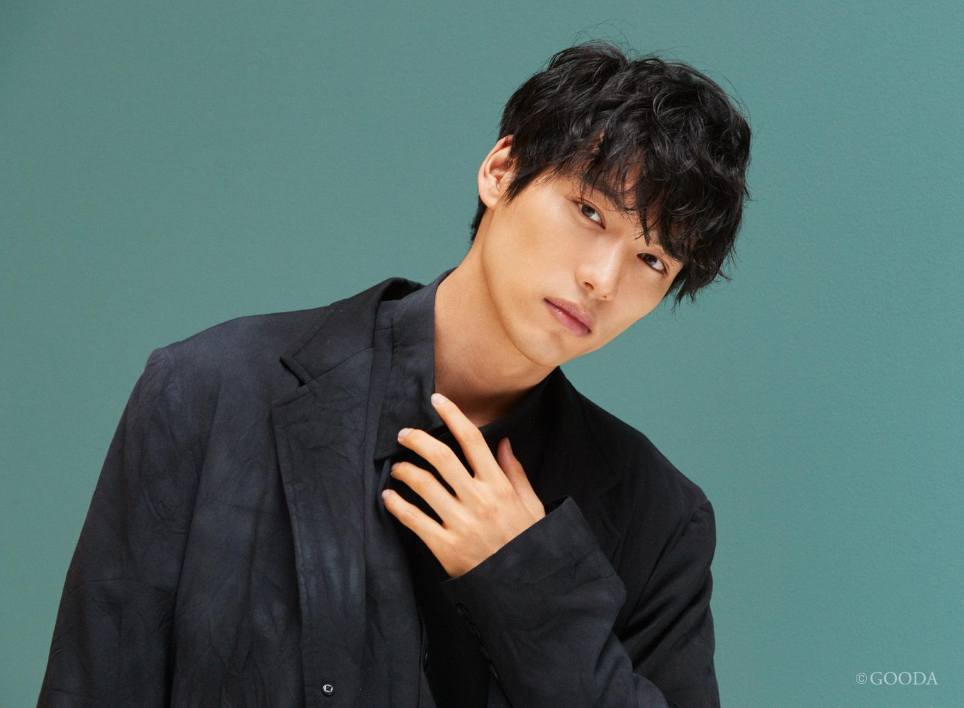 Cái tên thứ năm trong bảng xếp hạng của Rankingoo là Fukushi Yota. Được nhiều người biết tới qua các vai diễn trong nhiều live-action Shoujo như Say I Love You, Strobe Edge,... Fukushi Sota thường xuyên có mặt trên khắp các bảng xếp hạng nam diễn viên triển vọng tại Nhật Bản.