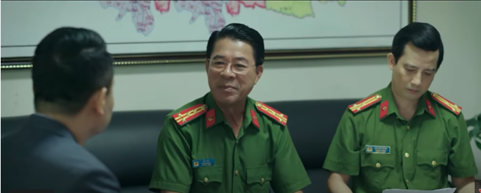 Ngoài ông trùm, khán giả đưa ra nhiều dự đoán về nhân vật nội gián. Ảnh: CMH. Ngoài ông trùm, khán giả đưa ra nhiều dự đoán về nhân vật nội gián. Ảnh: CMH.