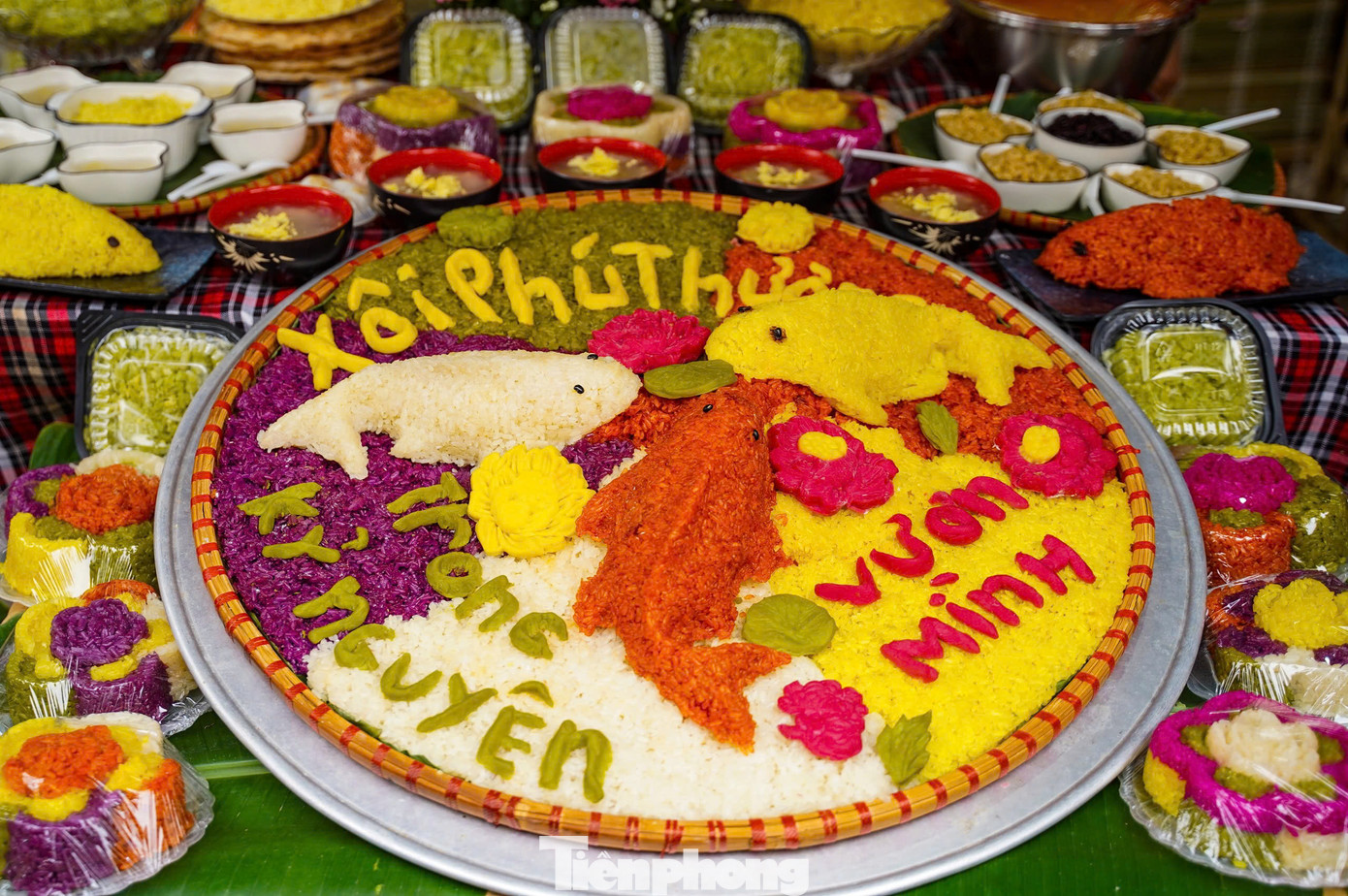 Những mâm xôi có tạo hình độc, lạ ở làng Phú Thượng ảnh 3 Những mâm xôi có tạo hình độc, lạ ở làng Phú Thượng ảnh 3