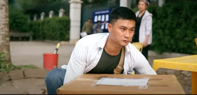 Hiếu nhận chở hàng thuê. Ảnh: CMH. Hiếu nhận chở hàng thuê. Ảnh: CMH.