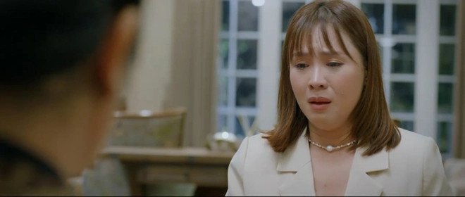 Hồng Diễm mất điểm vì diễn xuất không bứt phá.