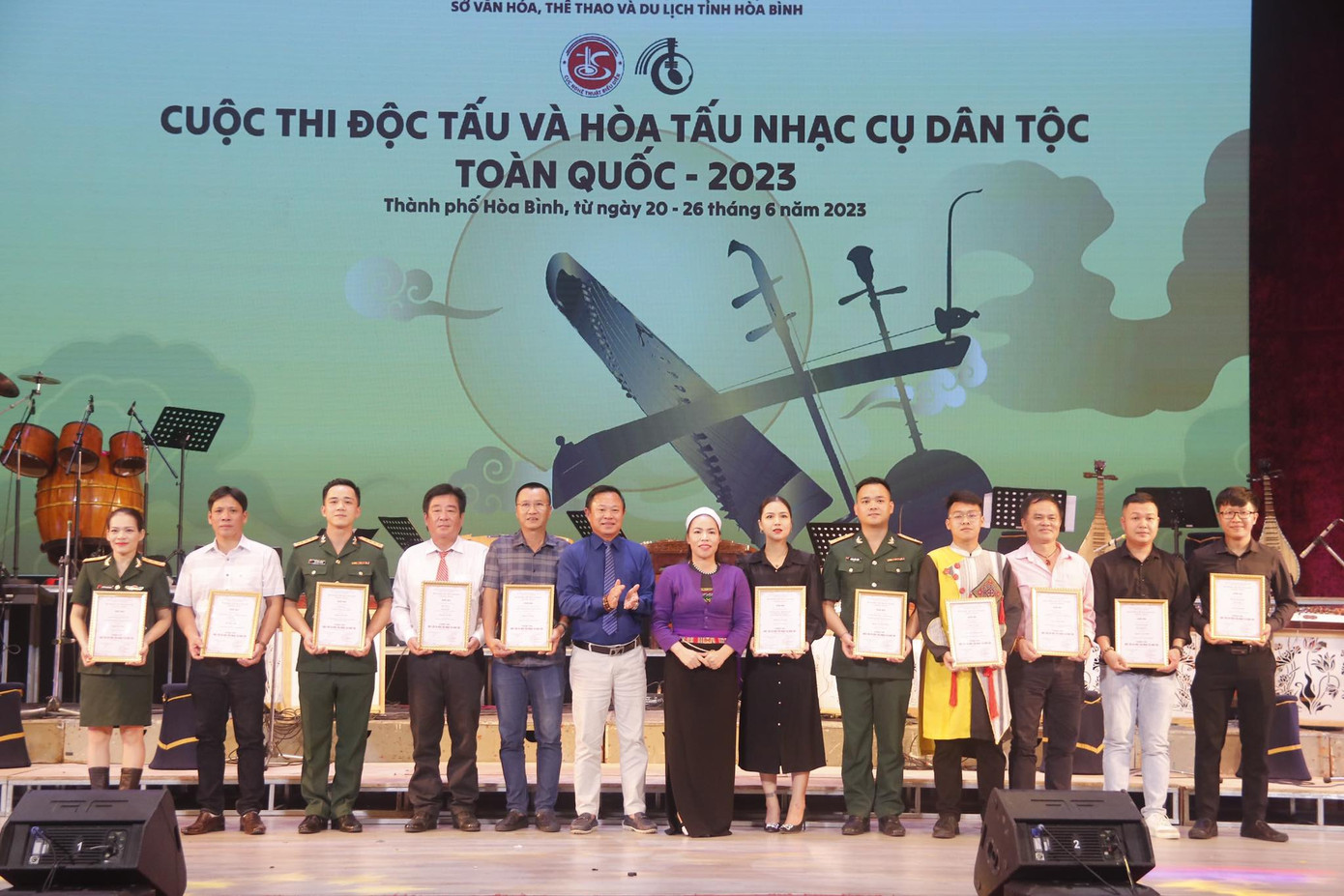 Lễ bế mạc cuộc thi Độc tấu và Hòa tấu nhạc cụ dân tộc toàn quốc 2023 được tổ chức tại Cung văn hóa tỉnh Hoà Bình.