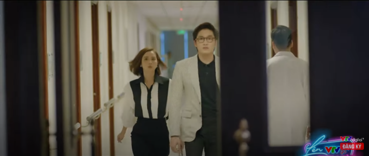 Trang và Duy tức tốc tới bệnh viện. Trang và Duy tức tốc tới bệnh viện.