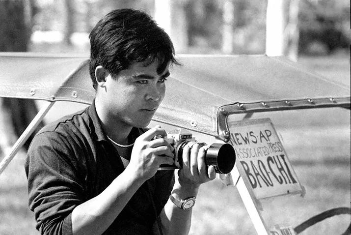 Phóng viên ảnh Nick Út tên thật là Huỳnh Công Út, sinh năm 1951 tại Long An. Ảnh: AP. Phóng viên ảnh Nick Út tên thật là Huỳnh Công Út, sinh năm 1951 tại Long An. Ảnh: AP.