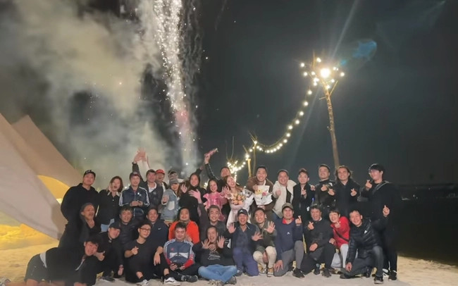 Cảnh quay cuối phim được Huyền Lizzie chia sẻ. Ảnh: CMH.