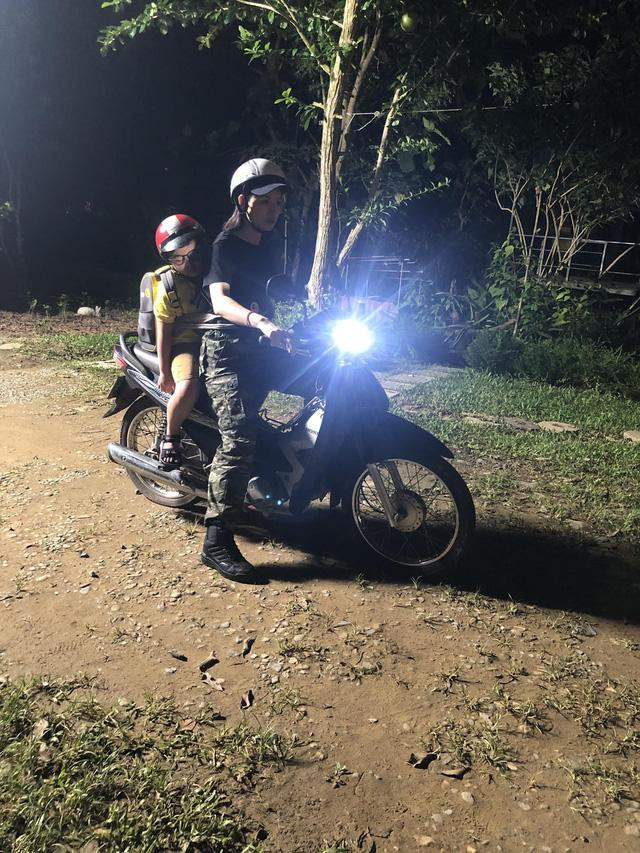 Nhiều cảnh được ghi hình ở vùng rừng núi. Ảnh: NSX. Nhiều cảnh được ghi hình ở vùng rừng núi. Ảnh: NSX.