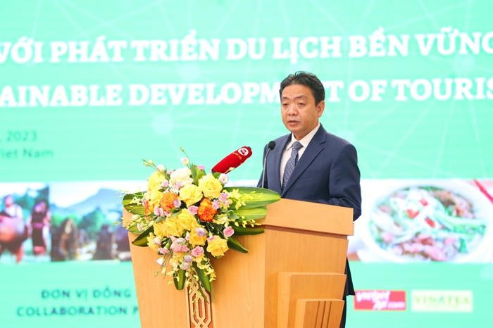 Thứ trưởng Bộ VHTTDL Hoàng Đạo Cương phát biểu khai mạc. Ảnh: Trần Huấn.