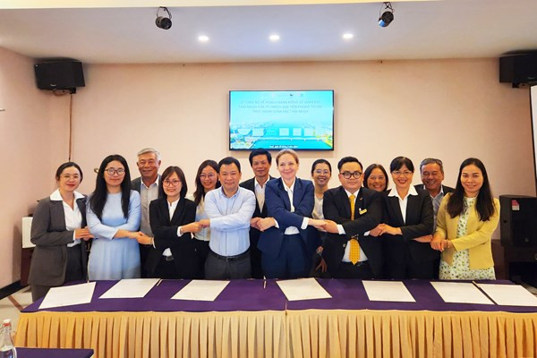 Nhiều khách sạn cam kết triển khai ít nhất một lần thực hành giảm sản phẩm nhựa dùng một lần tại đơn vị. Nhiều khách sạn cam kết triển khai ít nhất một lần thực hành giảm sản phẩm nhựa dùng một lần tại đơn vị.