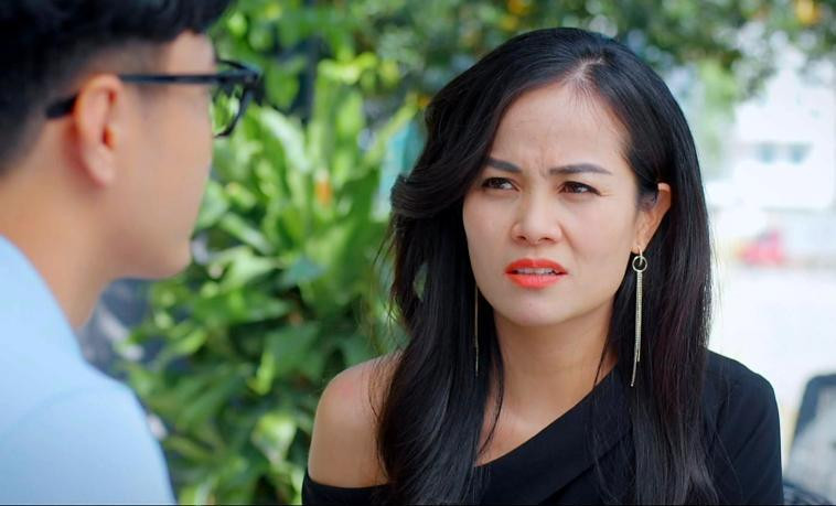 Nhân vật Thương của Thu Hà vừa xuất hiện đã khiến gia đình em trai lục đục. Nhân vật Thương của Thu Hà vừa xuất hiện đã khiến gia đình em trai lục đục.