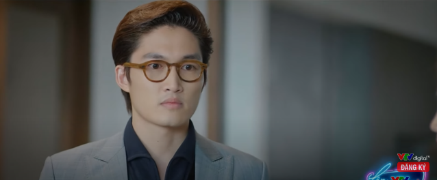 Duy bảo vệ bạn gái và mẹ nuôi tới cùng.