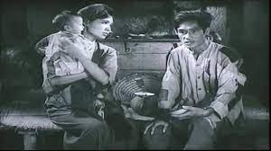 Một số cảnh quay của nghệ sĩ Anh Thái trong phim Chị Dậu. Một số cảnh quay của nghệ sĩ Anh Thái trong phim Chị Dậu.