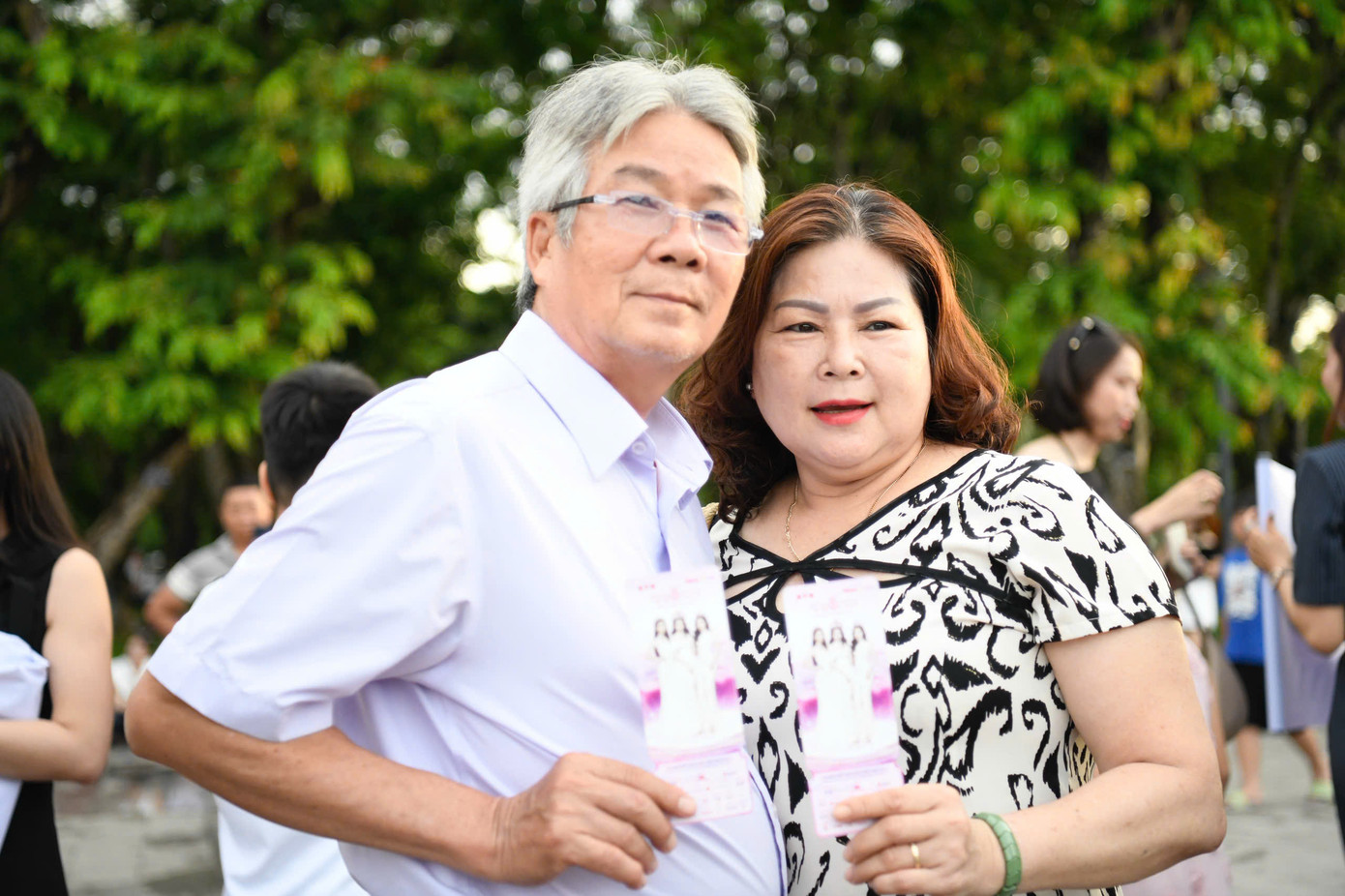 Đêm chung kết Hoa hậu Việt Nam 2024 diễn ra từ 20h tối 27/6 tại sân khấu mặt nước, khu vực bia Quốc học Huế (TP Huế) và được truyền hình trực tiếp trên kênh VTV8 - Đài Truyền hình Việt Nam, FPT Play, báo Tiền Phong điện tử và các nền tảng số của báo Tiền Phong, công ty CP Hoàng Thành Media.