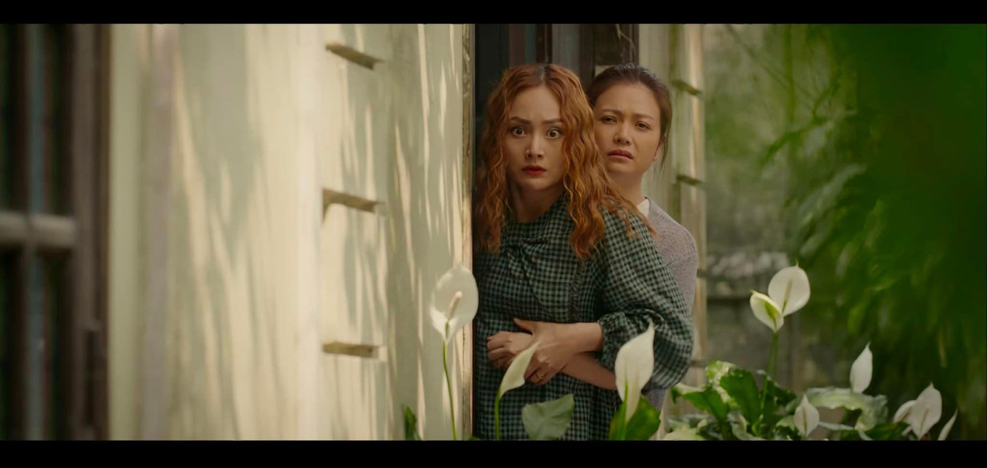 Phương, Hà hóng chuyện của bố mẹ chồng.