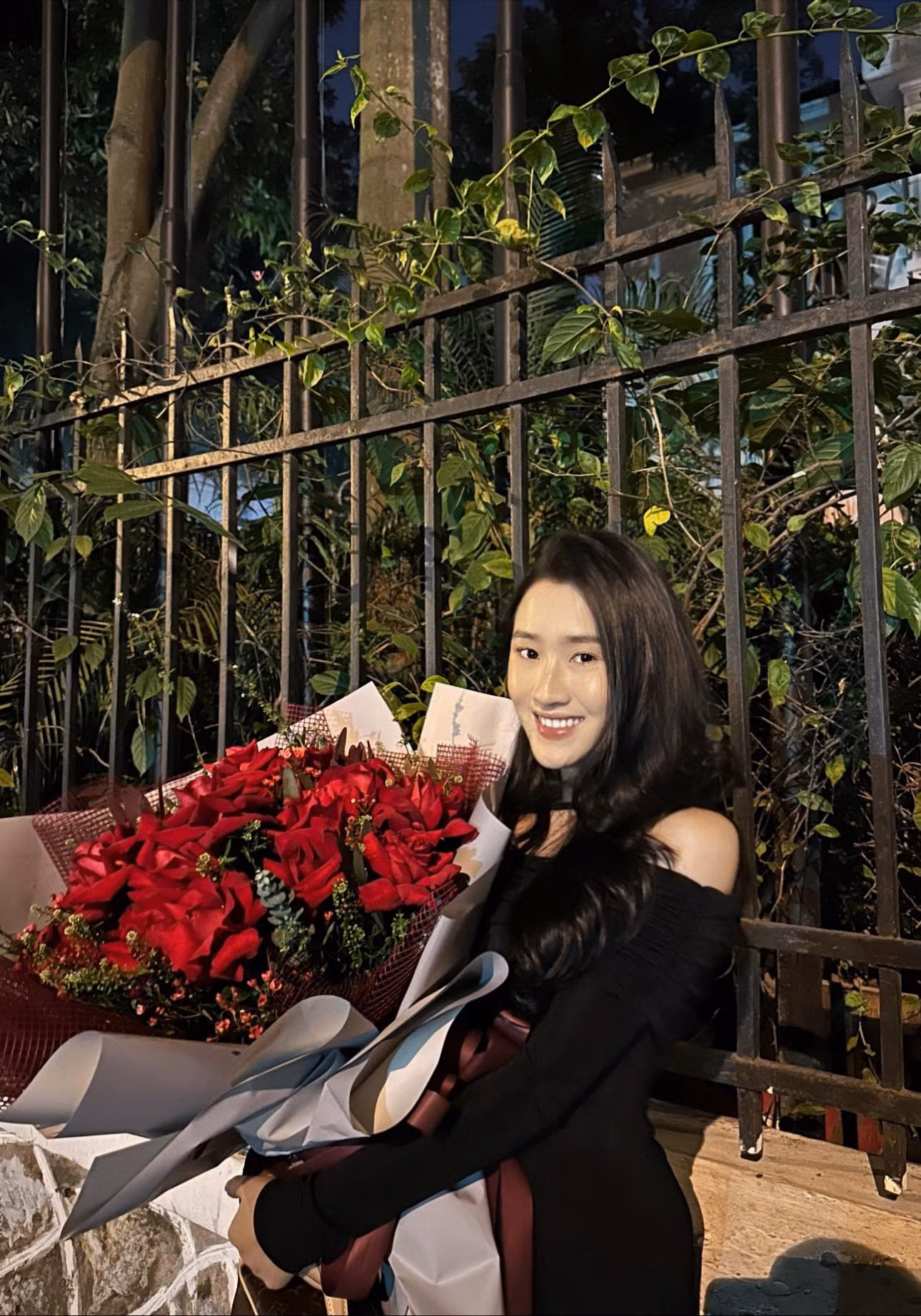 Ngoài Làng trong phố, Phương Anh tham gia dự án phim Những đóa hoa trong sương. Chia sẻ với Tiền Phong, Phương Anh cho biết đang ở trong thời gian bận rộn ghi hình.