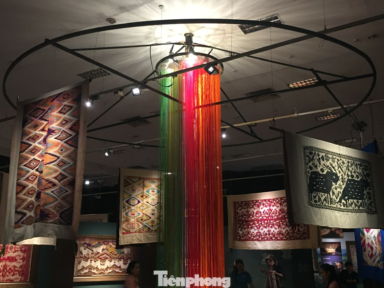 Các tấm nà pha từ 30 đến 90 năm, được sưu tầm trong khoảng thời gian những năm 1990 tại vùng người Thái Trắng (nhóm Tày Mường) ở miền Tây tỉnh Nghệ An.