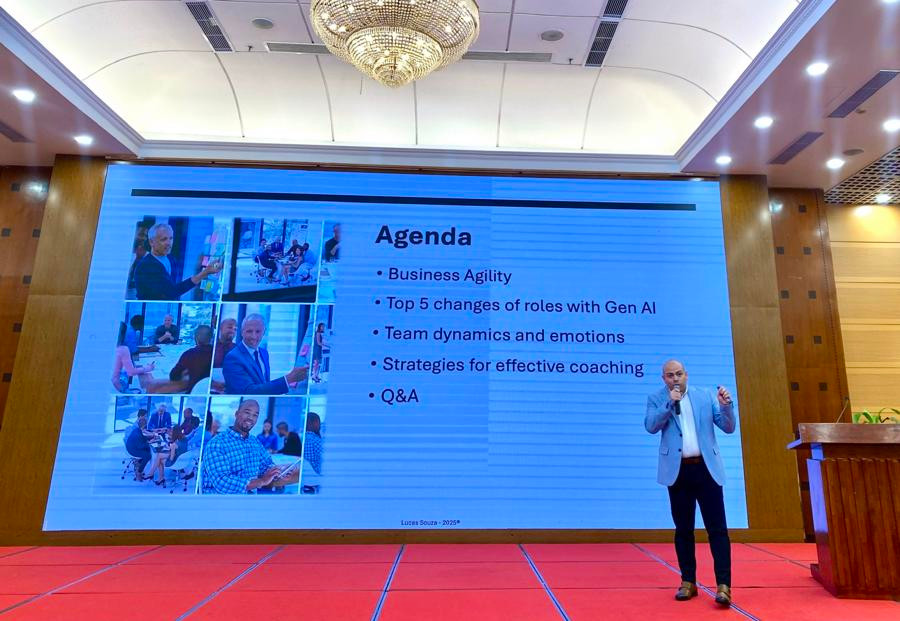 Chuyên gia Lucas Souza, trưởng nhóm chuyển đổi ngân hàng DBS (Singapore).