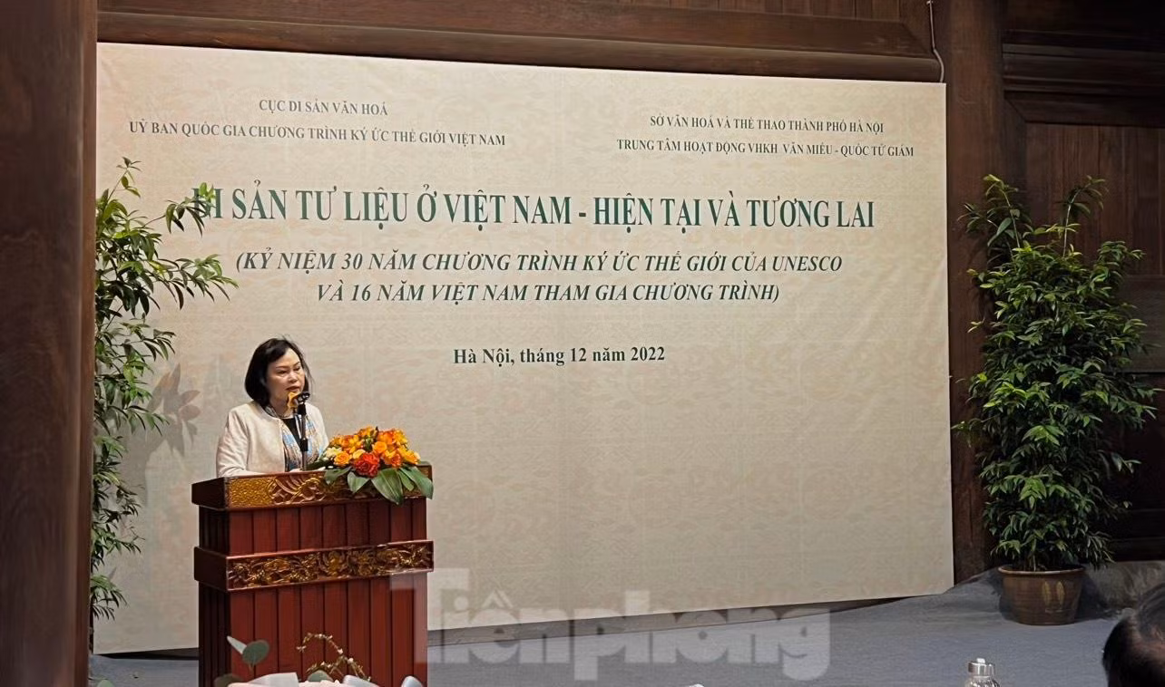Tiến sĩ Vũ Thị Minh Hương - Ủy viên Hội đồng Di sản văn hóa quốc gia - Phó Chủ tịch ủy ban Ký ức thế giới UNESCO khu vực châu Á - Thái Bình Dương. Ảnh: NGỌC ÁNH.
