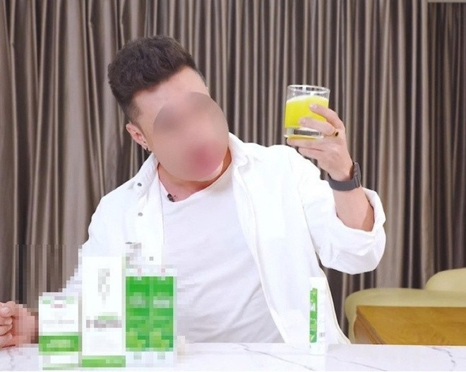 Bất chấp lợi nhuận để quảng cáo sai sự thật là hành vi đáng lên án. Bất chấp lợi nhuận để quảng cáo sai sự thật là hành vi đáng lên án.