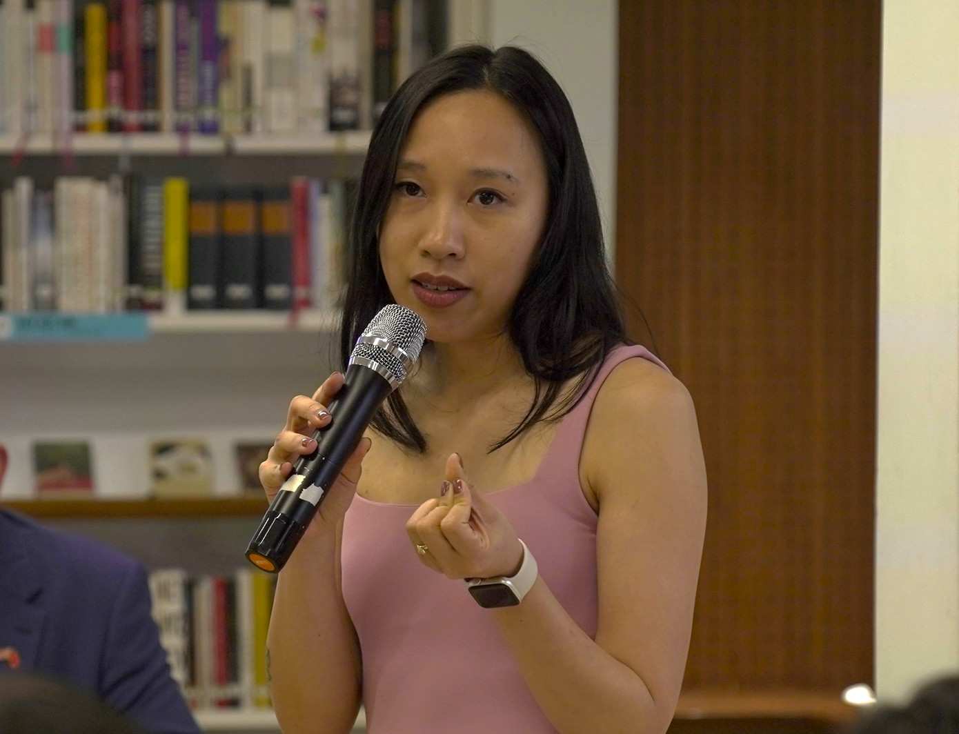 Nhà văn Vanessa Vũ chia sẻ về Những ngày văn học châu Âu.