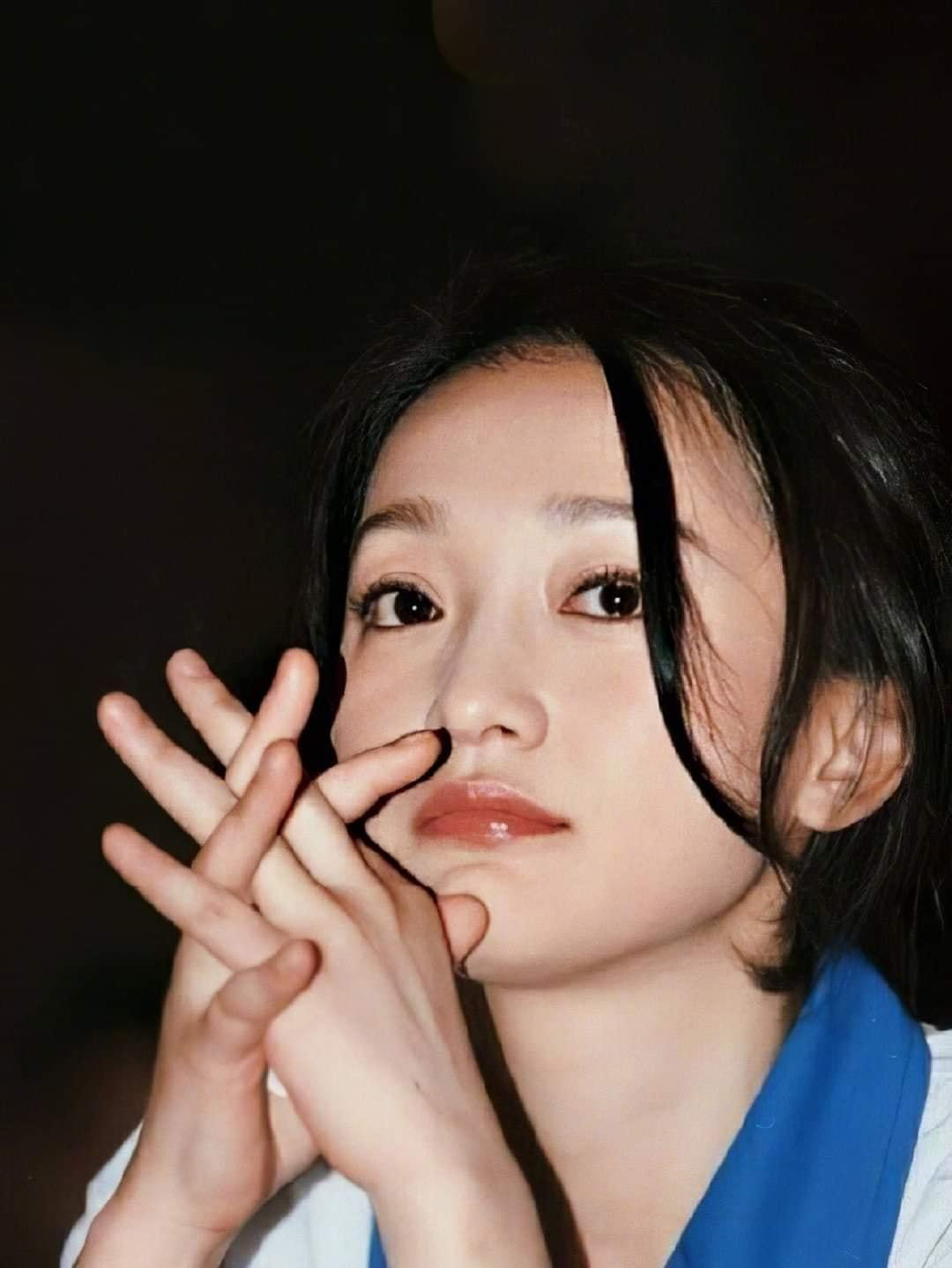 Trong loạt ảnh chân dung được chụp tại một sự kiện cách đây hơn một thập kỉ, Châu Tấn khi ấy đã 34 tuổi nhưng vẫn trẻ trung, rạng rỡ như nữ sinh trung học Trong loạt ảnh chân dung được chụp tại một sự kiện cách đây hơn một thập kỉ, Châu Tấn khi ấy đã 34 tuổi nhưng vẫn trẻ trung, rạng rỡ như nữ sinh trung học