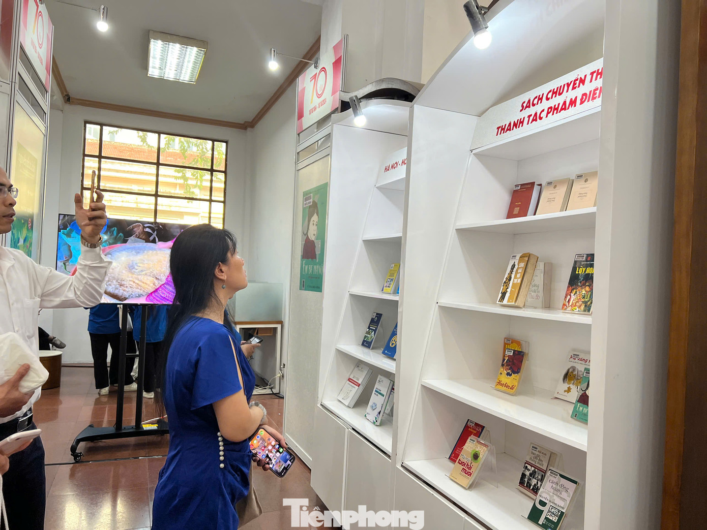 Các tư liệu được trưng bày tại Thư viện Quốc gia Việt Nam.