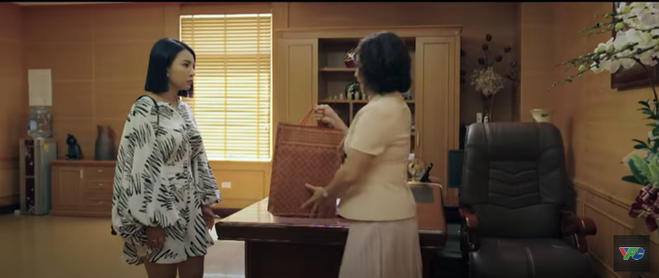 Vụ trưởng lo cất giấu số tiền 500 ngàn đô.