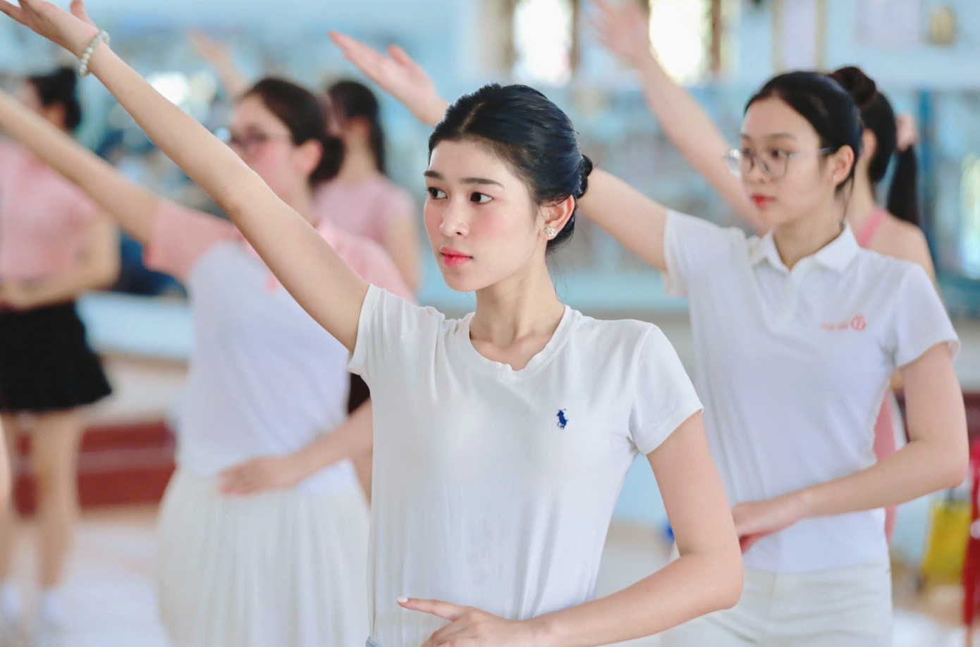 Phùng Thị Hương Giang, Nguyễn Thanh Thảo khẳng định được gia đình ủng hộ hết mình tại Hoa hậu Việt Nam.