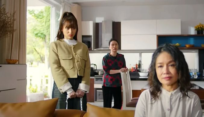 Cuộc đụng độ giữa mẹ chồng, nàng dâu luôn gay cấn. Cuộc đụng độ giữa mẹ chồng, nàng dâu luôn gay cấn.