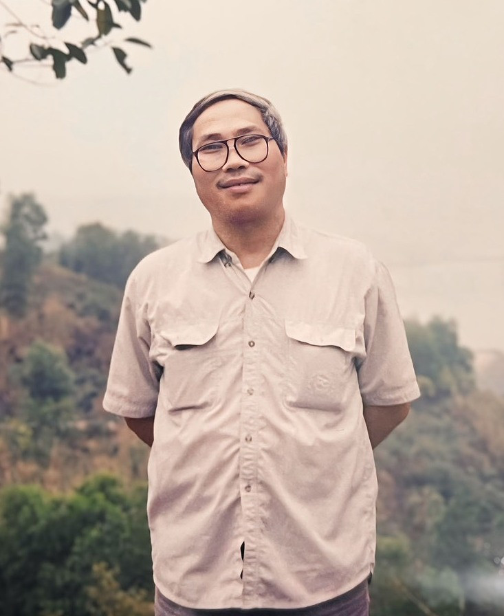 Đạo diễn Nguyễn Thế Vĩnh nổi tiếng với phim Sống mãi với thủ đô. Đạo diễn Nguyễn Thế Vĩnh nổi tiếng với phim Sống mãi với thủ đô.