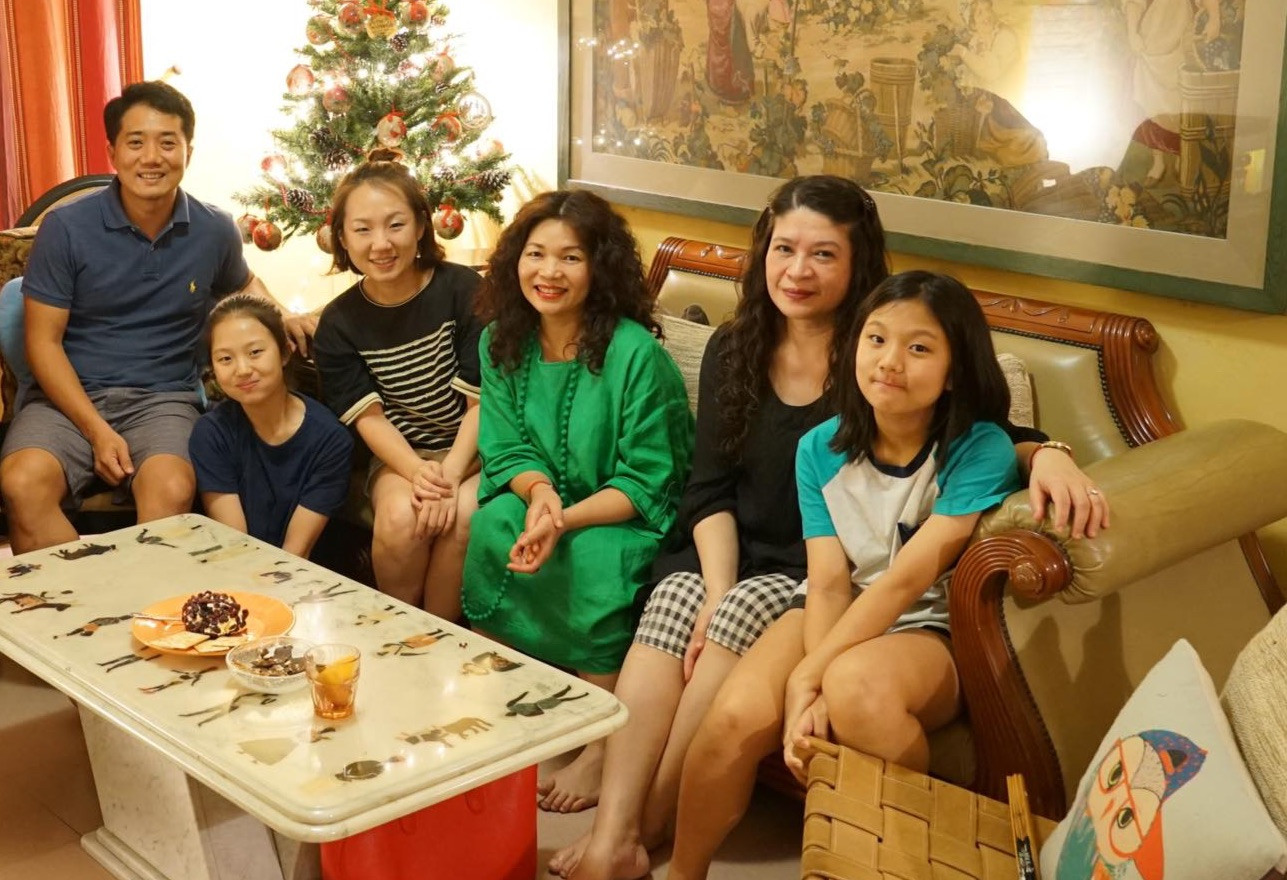 Á hậu Thu Mai qua đời ở tuổi 54. Á hậu Thu Mai qua đời ở tuổi 54.