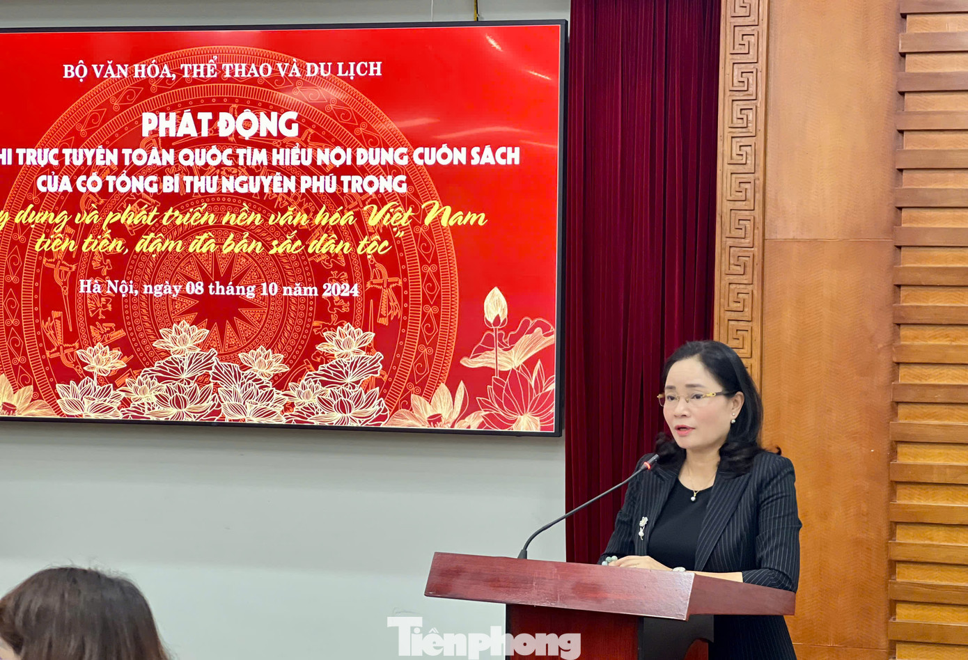 Thứ trưởng Bộ VHTTDL Trịnh Thị Thủy phát động cuộc thi.