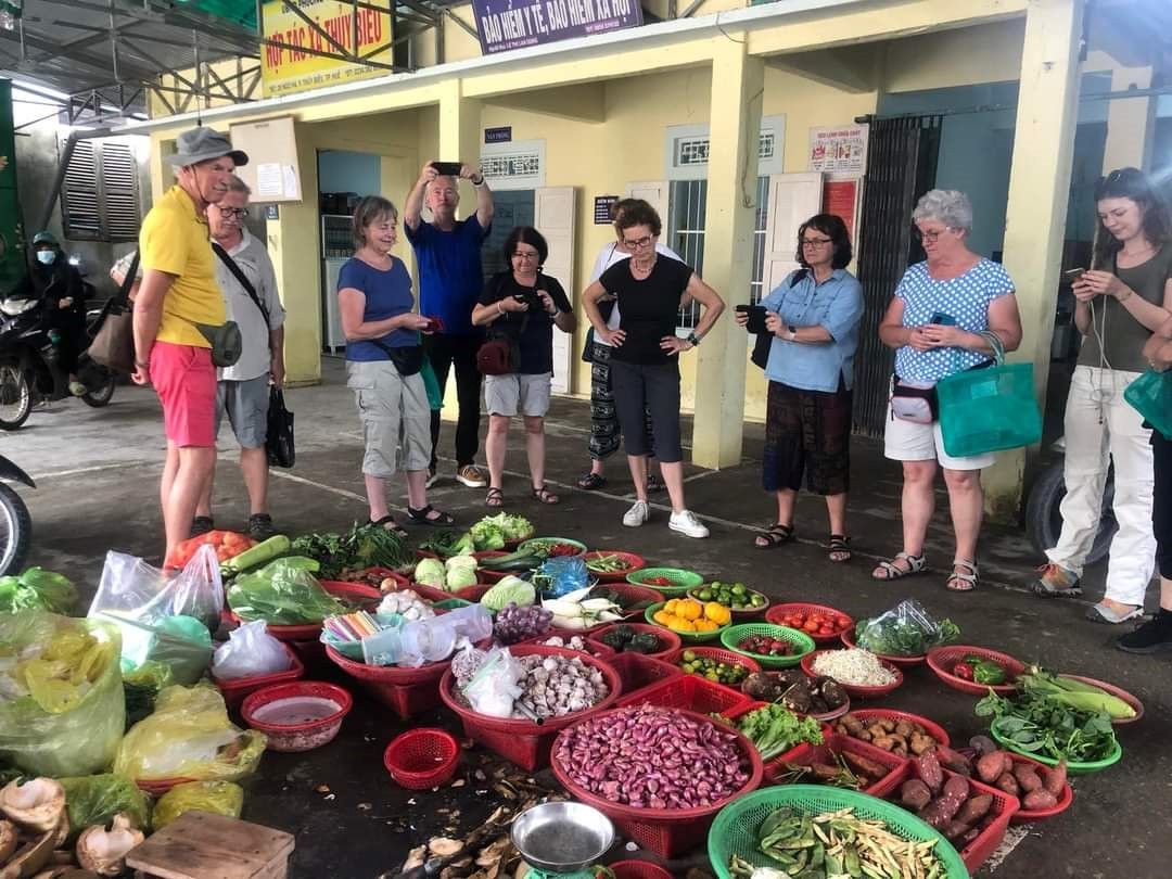 Các điểm du lịch, cơ sở lưu trú tiết kiệm chi phí nhờ nói không với đồ nhựa. Các điểm du lịch, cơ sở lưu trú tiết kiệm chi phí nhờ nói không với đồ nhựa.