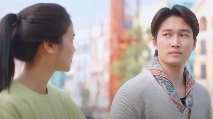 Phương, Huy có hoàn cảnh sống trái ngược. Phương, Huy có hoàn cảnh sống trái ngược.