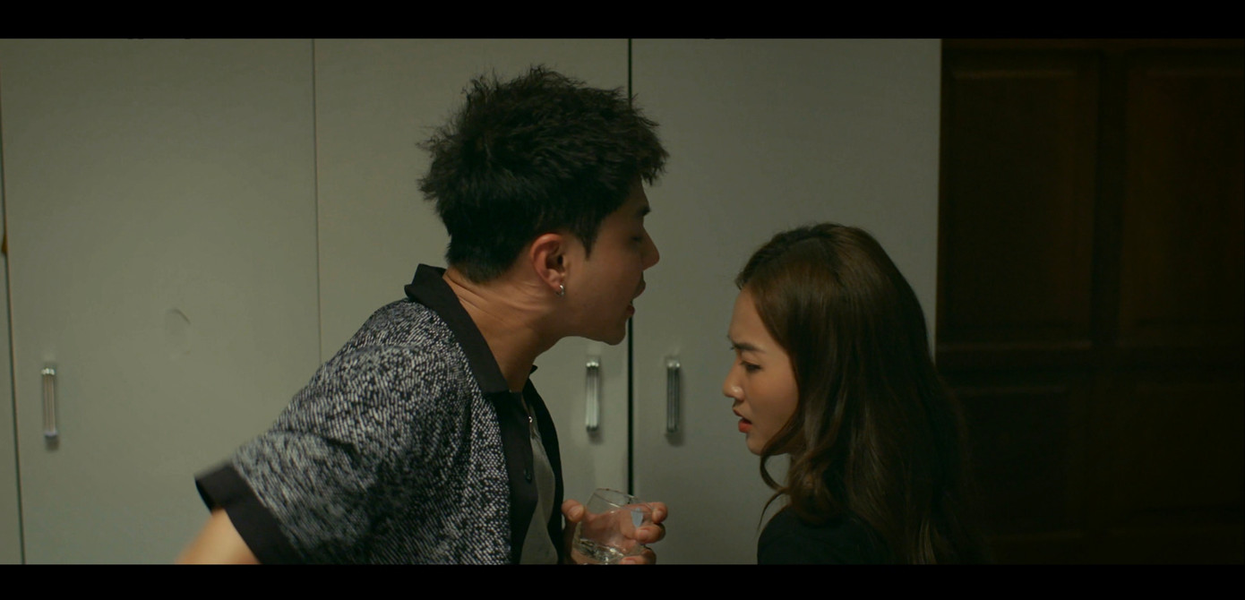 Thanh Sơn diễn cảnh ghen tuông như lên đồng ảnh 1