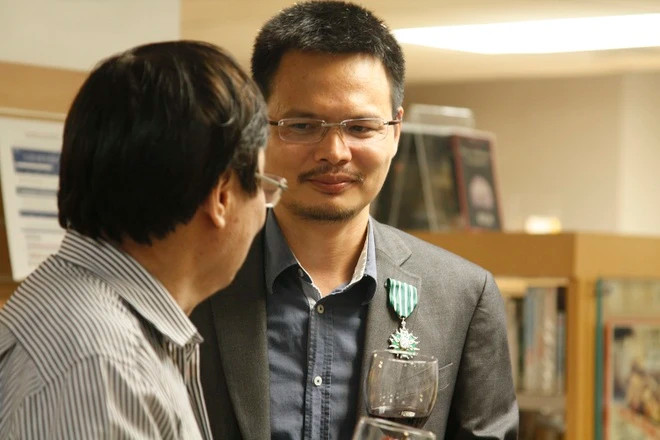 Trong thông báo chính thức ngày 18/4, ông Nguyễn Nhật Anh tạm thời ngừng công tác tại vị trí Tổng giám đốc. Trong thông báo chính thức ngày 18/4, ông Nguyễn Nhật Anh tạm thời ngừng công tác tại vị trí Tổng giám đốc.