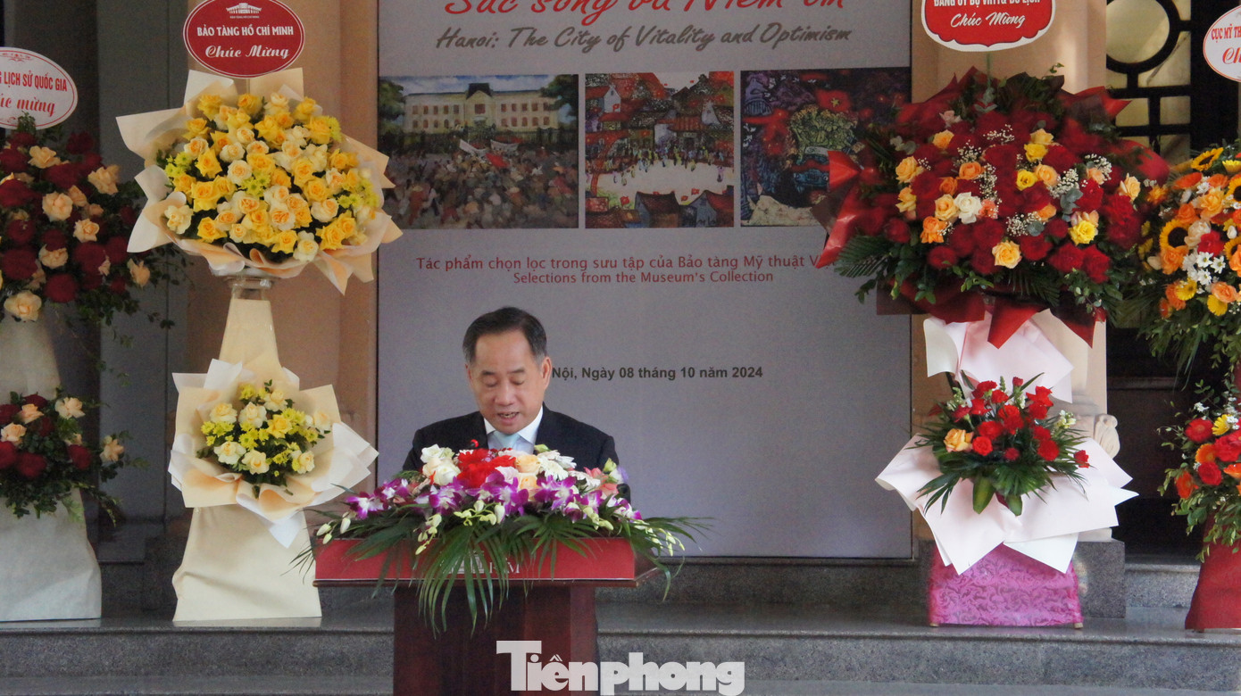 Nhân kỷ niệm 70 năm Ngày Giải phóng Thủ đô Hà Nội (10/10/1954-10/10/2024), Bảo tàng Mỹ thuật Việt Nam tổ chức triển lãm chuyên đề Hà Nội sức sống và niềm tin. Triển lãm giới thiệu 70 tác phẩm chọn lọc về chủ đề Hà Nội trong bộ sưu tập mỹ thuật hiện đại của bảo tàng. Dịp này, bảo tàng giới thiệu nhiều tác phẩm của các họa sĩ nổi tiếng như Đánh chiếm Bắc Bộ phủ (Trần Đình Thọ), Chiến lũy Ngã Tư Sở (Nguyễn Văn Tỵ), Hà Nội năm 1947 (Công Văn Trung), Phố Gia Ngư (Bùi Xuân Phái)…