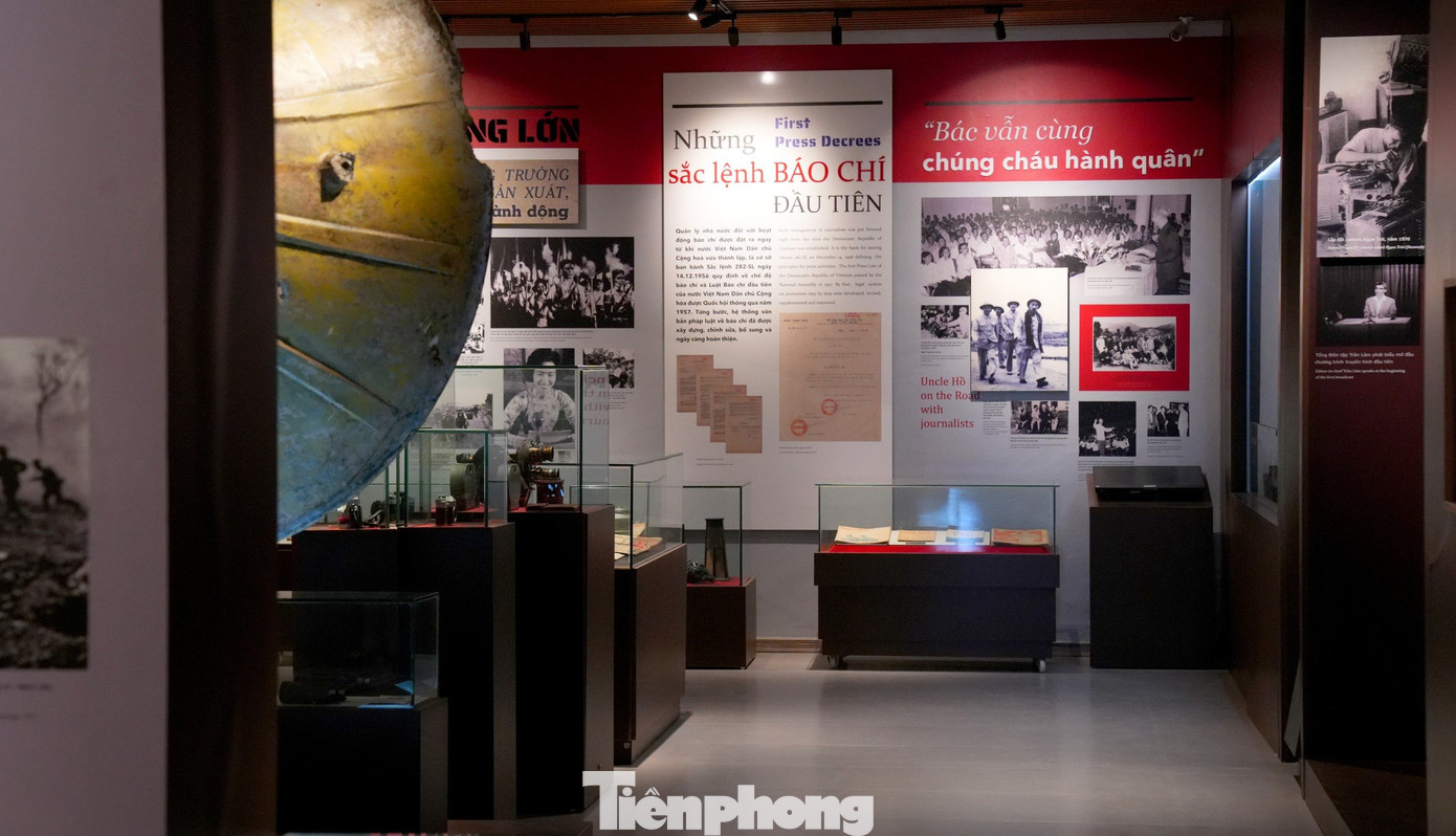 Ngày 28/7/2017, Thủ tướng ký Quyết định thành lập Bảo tàng Báo chí Việt Nam. Bảo tàng chính thức khai trương và đón khách tham quan hệ thống trưng bày thường xuyên từ tháng 6/2020.