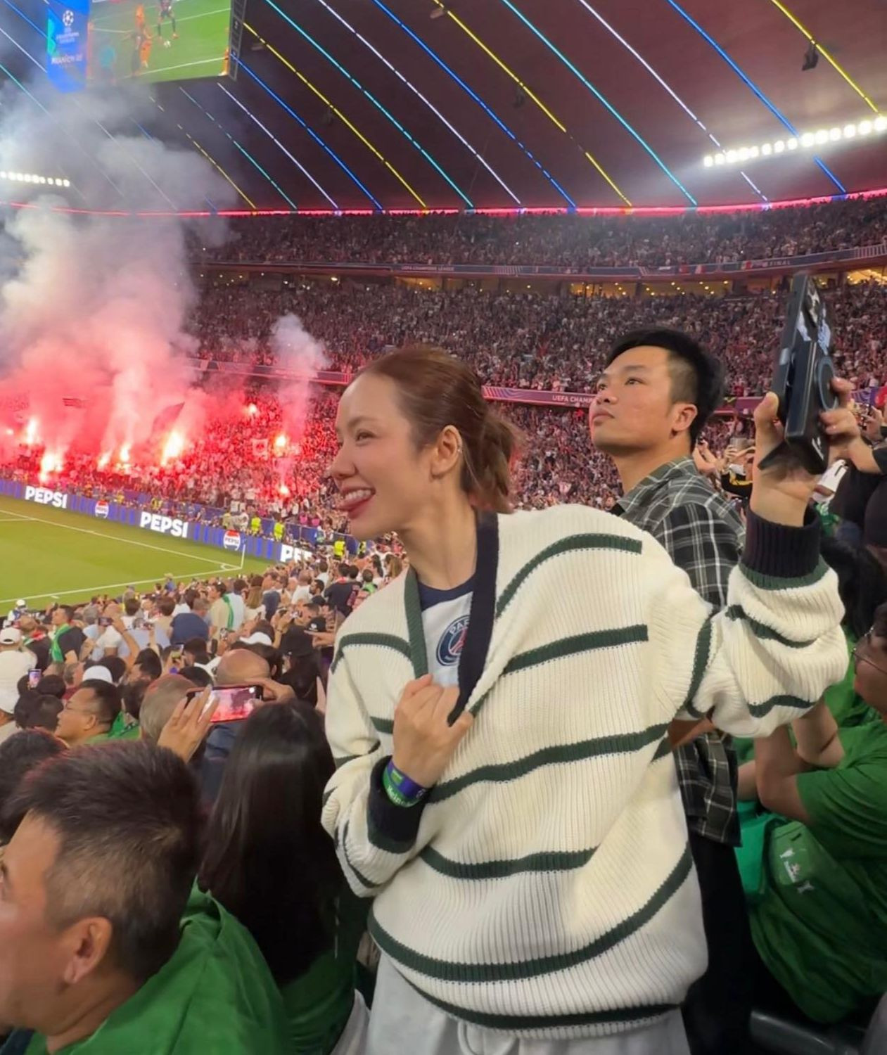 Khoảnh khắc ăn mừng sau trận đấu của Phương Ly.