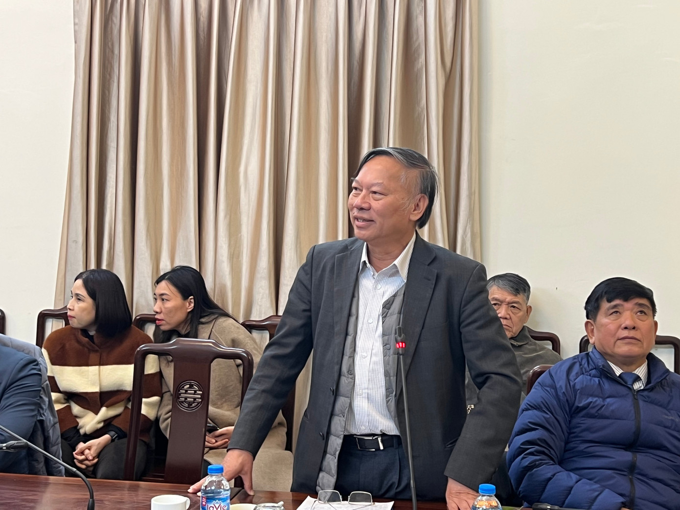 Chuyên gia khẳng định cần làm rõ công năng của công trình điện Kính Thiên. Chuyên gia khẳng định cần làm rõ công năng của công trình điện Kính Thiên.