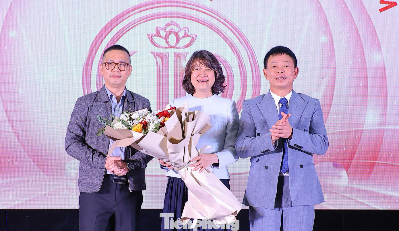 Ngày hội tuyển sinh Hoa hậu Việt Nam 2024 chọn điểm dừng chân đầu tiên là Học viện Ngoại giao. Ảnh: Trọng Tài. Ngày hội tuyển sinh Hoa hậu Việt Nam 2024 chọn điểm dừng chân đầu tiên là Học viện Ngoại giao. Ảnh: Trọng Tài.