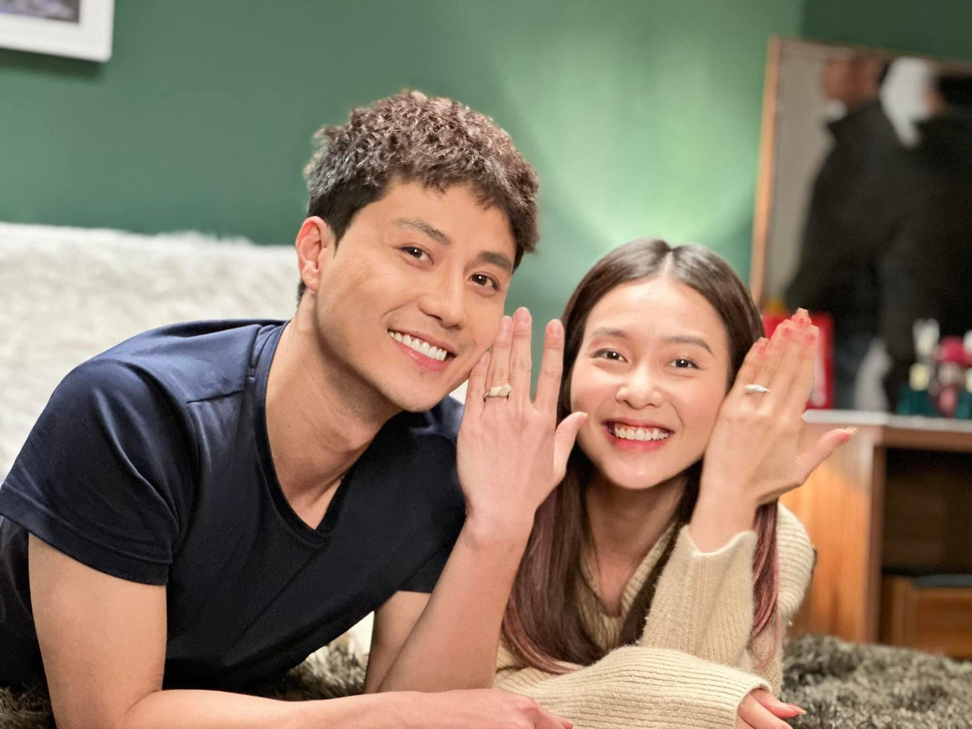 Khả Ngân lần thứ hai đóng cặp với Thanh Sơn trên màn ảnh nhỏ. Khả Ngân lần thứ hai đóng cặp với Thanh Sơn trên màn ảnh nhỏ.