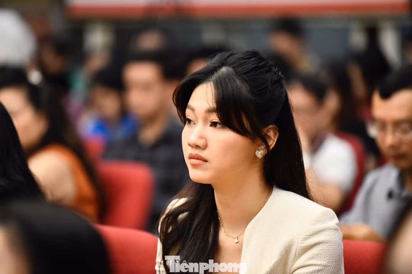 Các hoa hậu, á hậu tin tưởng báo Tiền Phong là cầu nối hỗ trợ người dân sau khi bão YAGI quét qua. Ảnh: Trọng Tài.