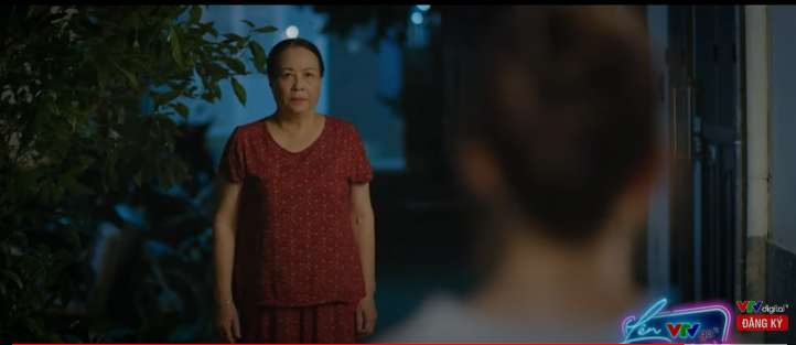 Bà Nga phát hiện ra mối quan hệ của Phong- Vân. Bà Nga phát hiện ra mối quan hệ của Phong- Vân.