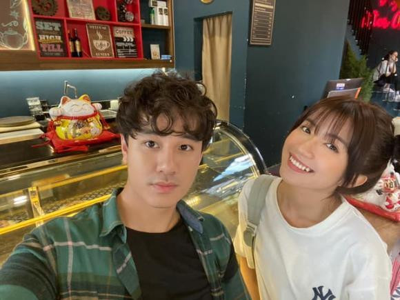 Quang Trọng và Ngọc Huyền - cặp đôi hotboy, hotgirl của VTV. Quang Trọng và Ngọc Huyền - cặp đôi hotboy, hotgirl của VTV.