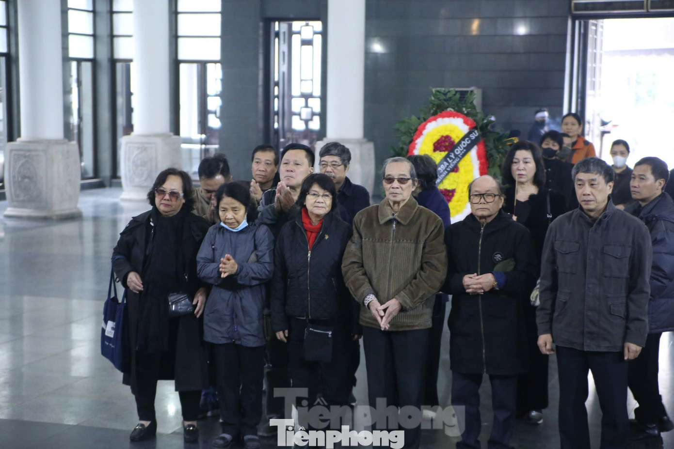 Nhà thơ, nhạc sĩ Nguyễn Thụy Kha cũng là nhịp cầu kết nối các thế hệ văn nghệ sĩ bằng sự quảng giao, nghĩa tình.