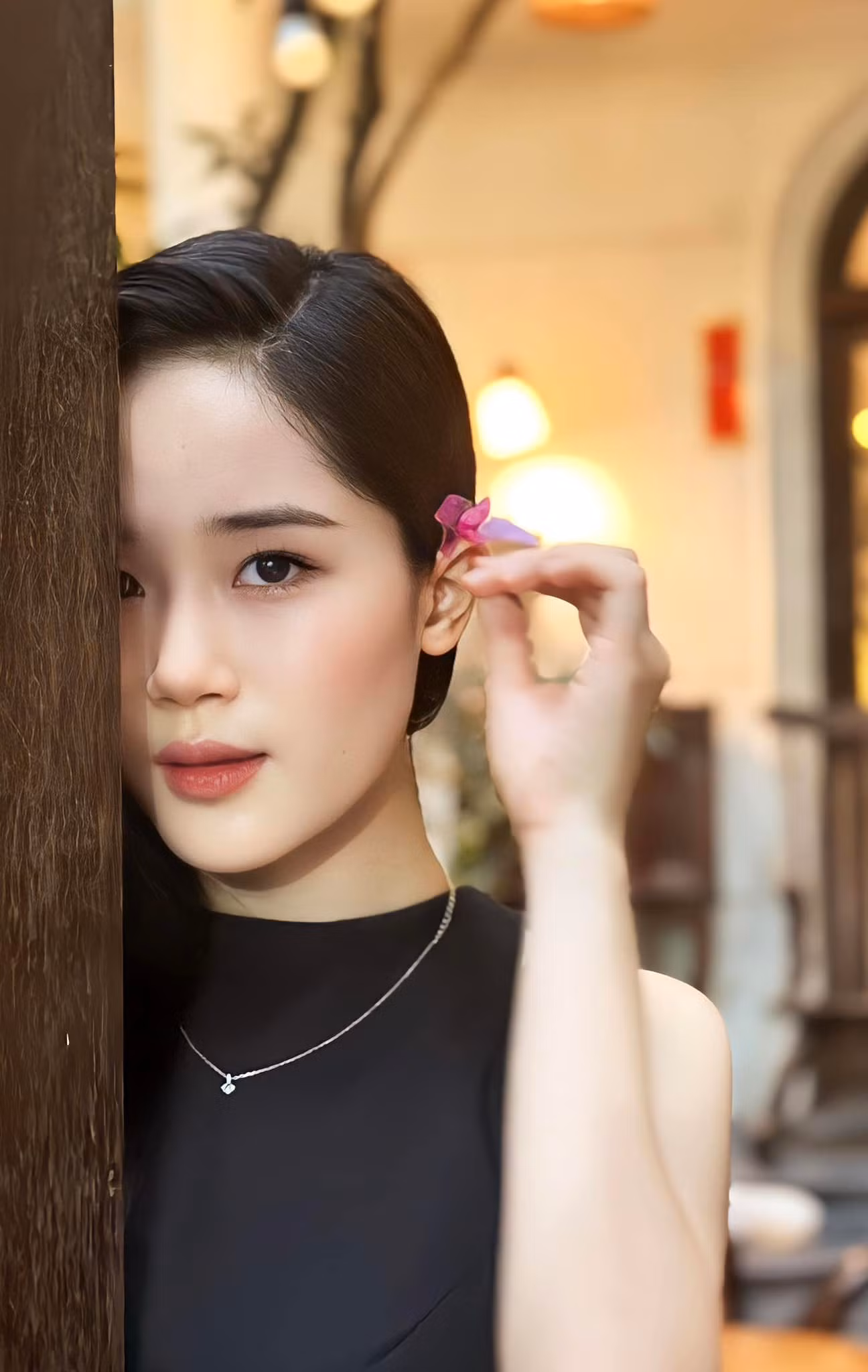 Trong phim, Cao Thùy Linh có cảnh nóng với Doãn Quốc Đam - bạn diễn hơn cô tới 15 tuổi.