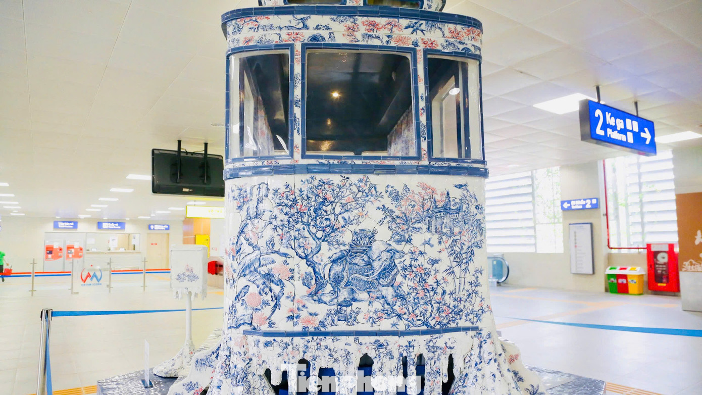 Kỹ thuật vẽ sử dụng nhiều nét nhỏ đan chéo được lấy cảm hứng từ cách dệt họa tiết vải vùng Jouy (Toile de Jouy) - biểu tượng của văn hóa Pháp. Họa tiết này thường miêu tả những khung cảnh thiên nhiên nên thơ hay câu chuyện thần thoại.